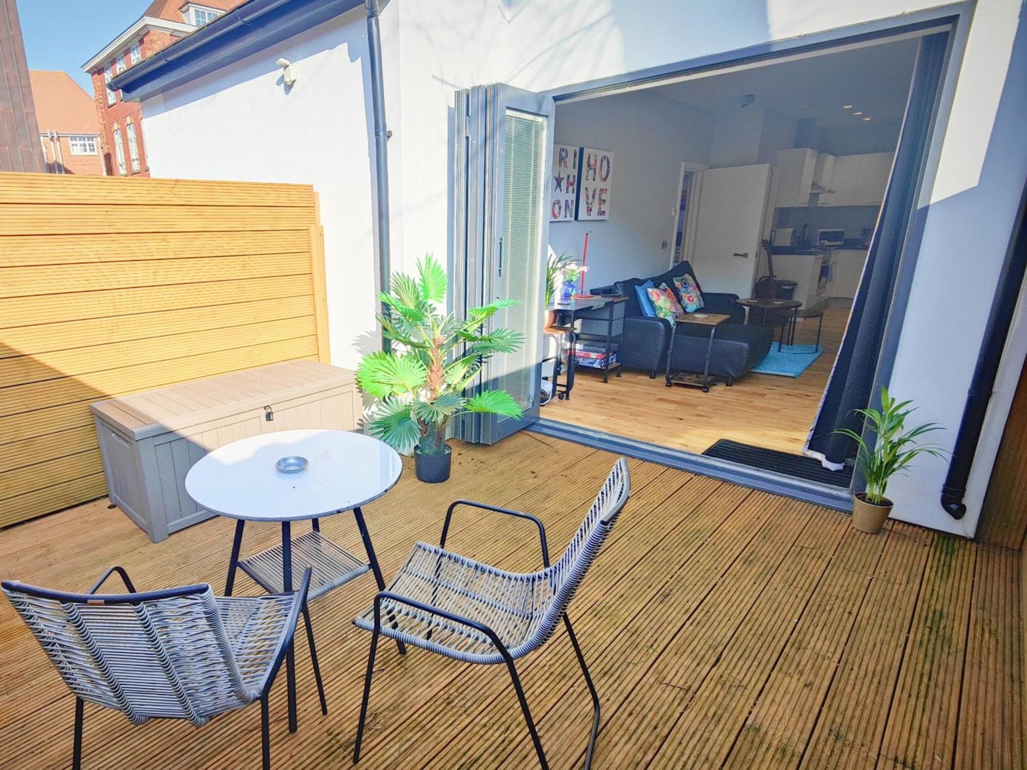 Modern Central Brighton Patio Apartment Dış mekan fotoğraf